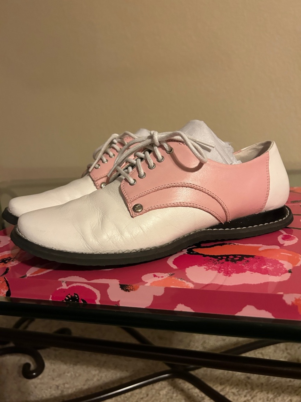 Women's Pink and White Oxford Vintage 50s Style Saddle Shoes Sz 8.5 - Picture 4 of 7